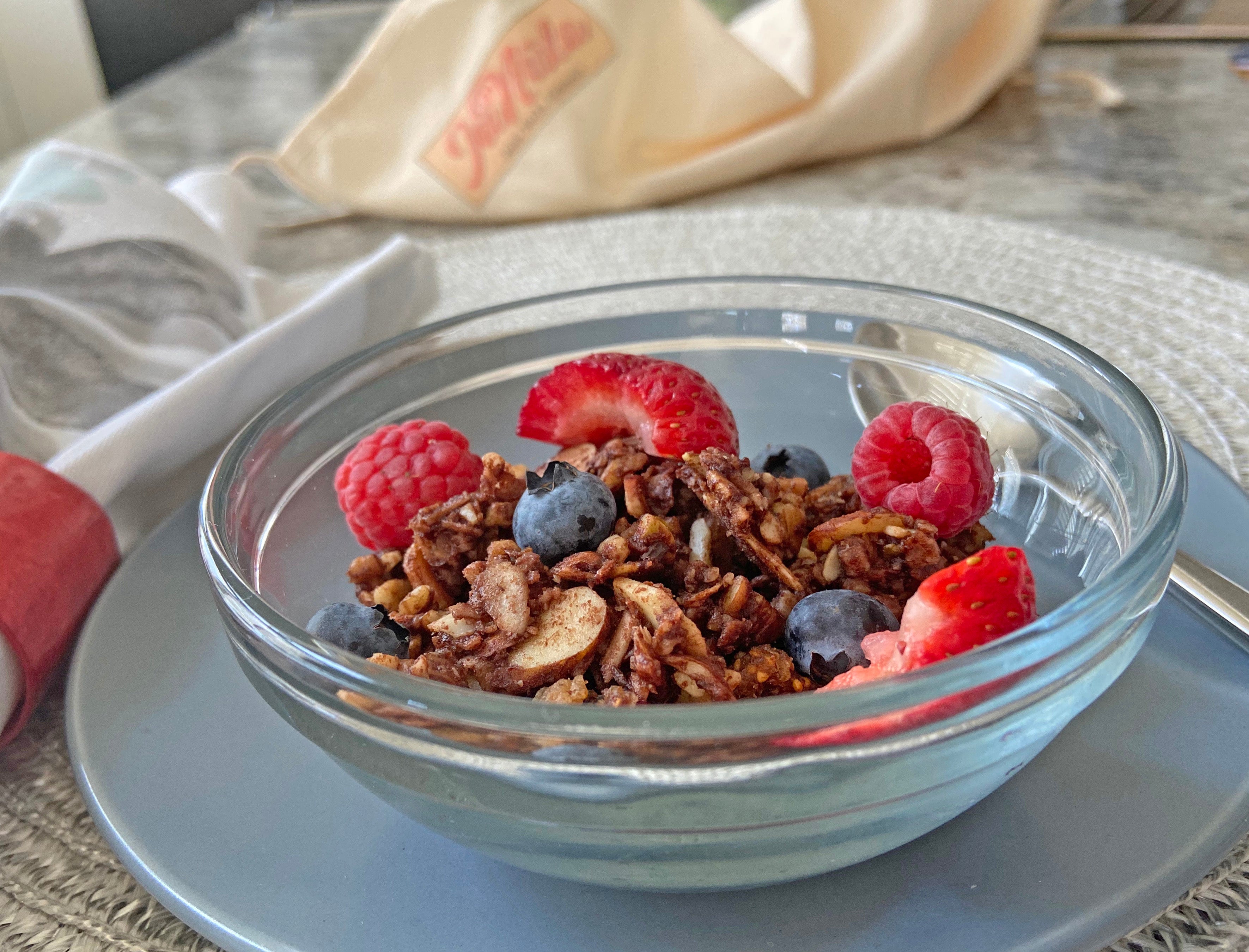 JuNula is gluten free, grain free, no added sugars granola created to help you eat to be your best
